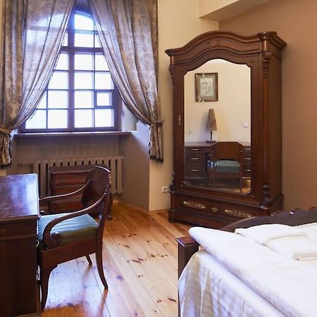 Cozy Apartment In Gothic Style House In The Heart Of The Old Town Вильнюс Экстерьер фото