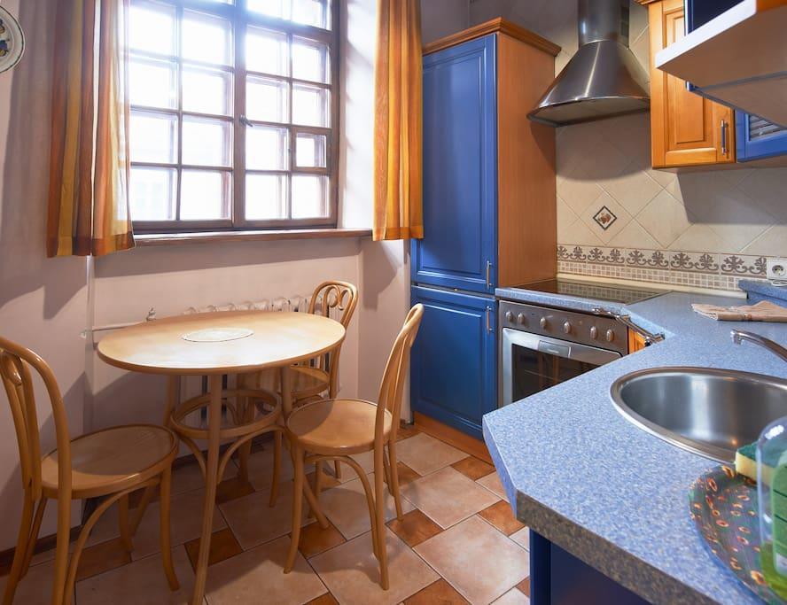 Cozy Apartment In Gothic Style House In The Heart Of The Old Town Вильнюс Экстерьер фото